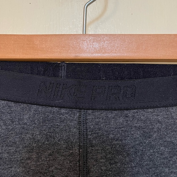 Nike bike shorts  size Xs - Picture 4 of 6